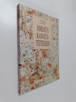 Sirkka Hirsjärvi : Johdatus kasvatustieteeseen