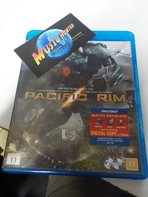PACIFIC RIM BLU-RAY .