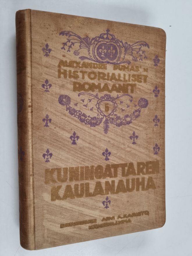 Alexandre Dumas : Kuningattaren kaulanauha : historiallin...