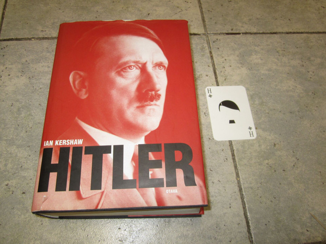 IAN KERSHAW - HITLER ( SID ) + hitler pelikortti tms