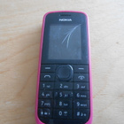 NOKIA 113 kännykkä. Lasissa halkeama. Toimii + laturi. - pikkukuva 1
