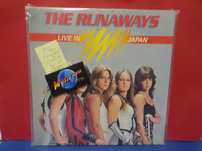 THE RUNAWAYS - LIVE IN JAPAN M-/M- HOL -77 1ST PRESS LP