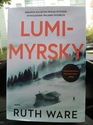 RUTH WARE : LUMIMYRSKY ( SIS POSTIKULU)