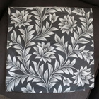 Tyynynpäällinen kukallinen tummanharmaa - pikkukuva 1