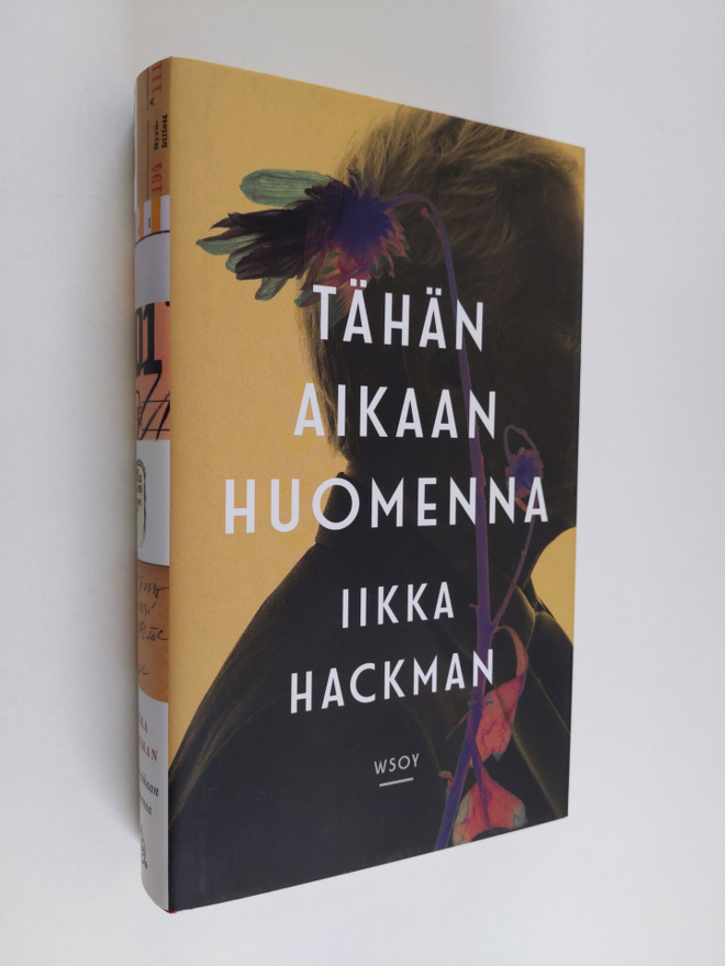 Iikka Hackman : Tähän aikaan huomenna : romaani