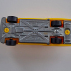 2011 Mattel Keltainen muoviauto - pikkukuva 5