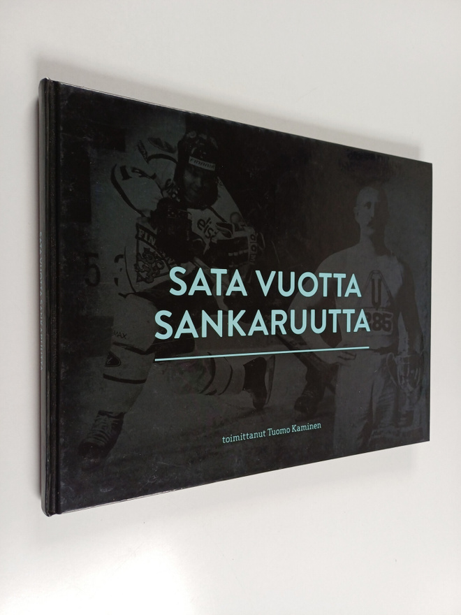Sata vuotta sankaruutta : Solo Sokos Hotel Torni Tamperee...