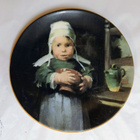 Arabia, Helene Schjerfbeck, Tyttö ruukun kanssa - pikkukuva 3
