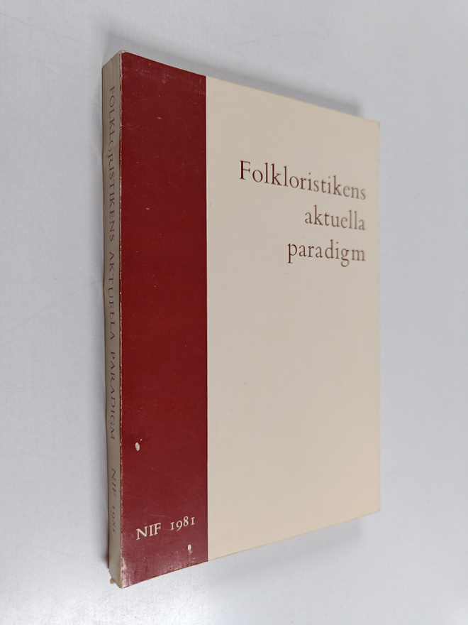Folkloristikens aktuella paradigm