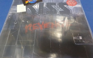 KISS - REVENGE SAKSA 1. 1992 PAINOS M-/M- LP