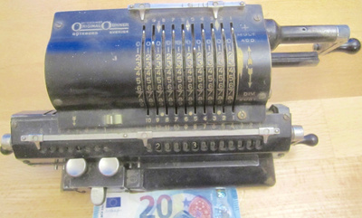 VANHA Laskukone Odhner 1900-l KOMEA