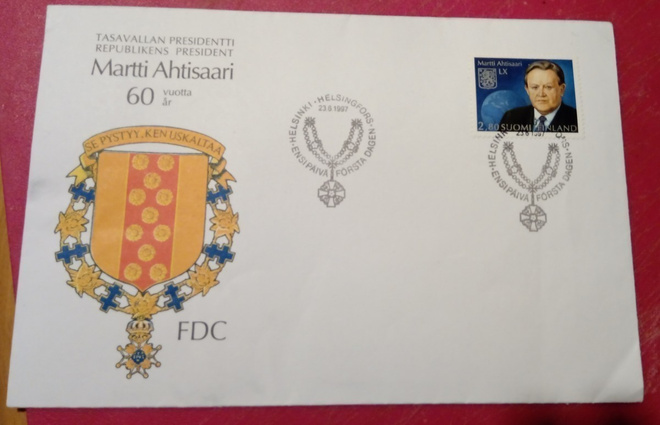 MARTTI AHTISAARI 60V ENSIPÄIVÄ KUORI