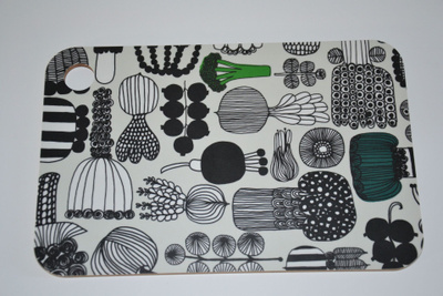 Marimekko leikkuulauta Puutarhurin parhaat