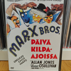 Päivä kilpa-ajoissa - A Day at the Races (1937) DVD Suomijul - pikkukuva 1