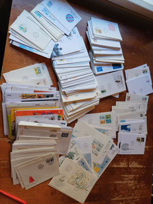 700 kpl FDC kuorta kerralla, hyvä erä. 1970-2006