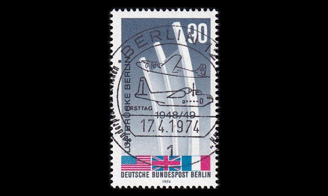 Berlin 466 o Jaettu Berliini 25v (1974)
