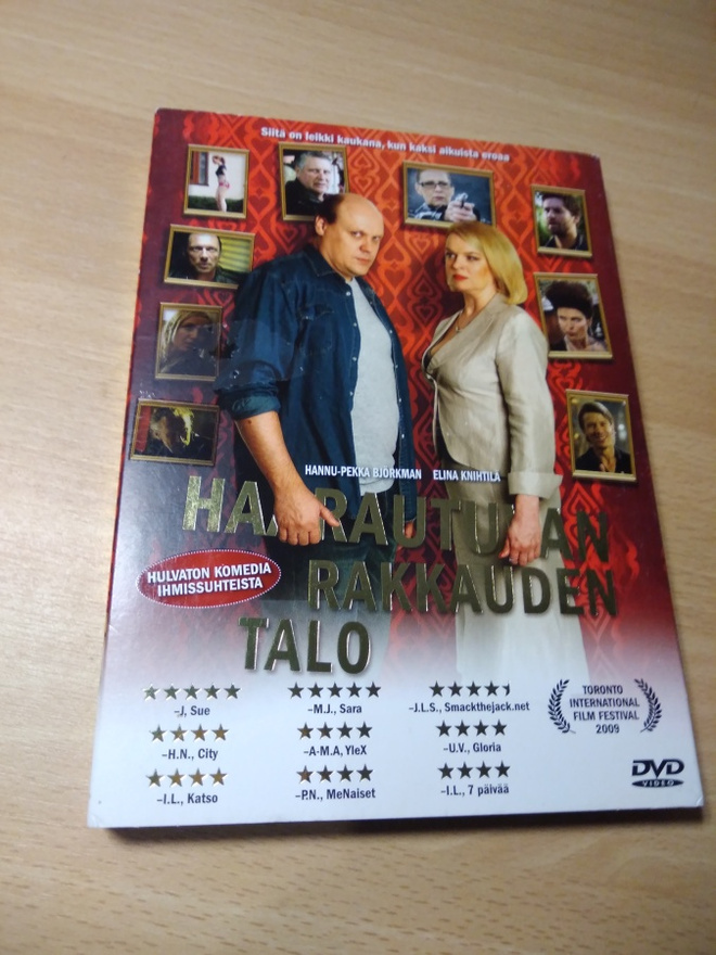 HAARAUTUVAN RAKKAUDEN TALO    DVD           sf