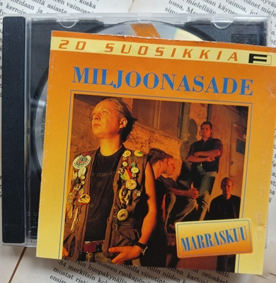Miljoonasade - 20 suosikkia: Marraskuu (CD)