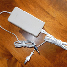 Toshiba 15 V kannettavan virtalähde - pikkukuva 1