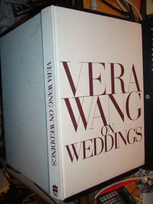VERA WANG ON WEDDINGS ( 1 p. 2001 ) sis. postik.