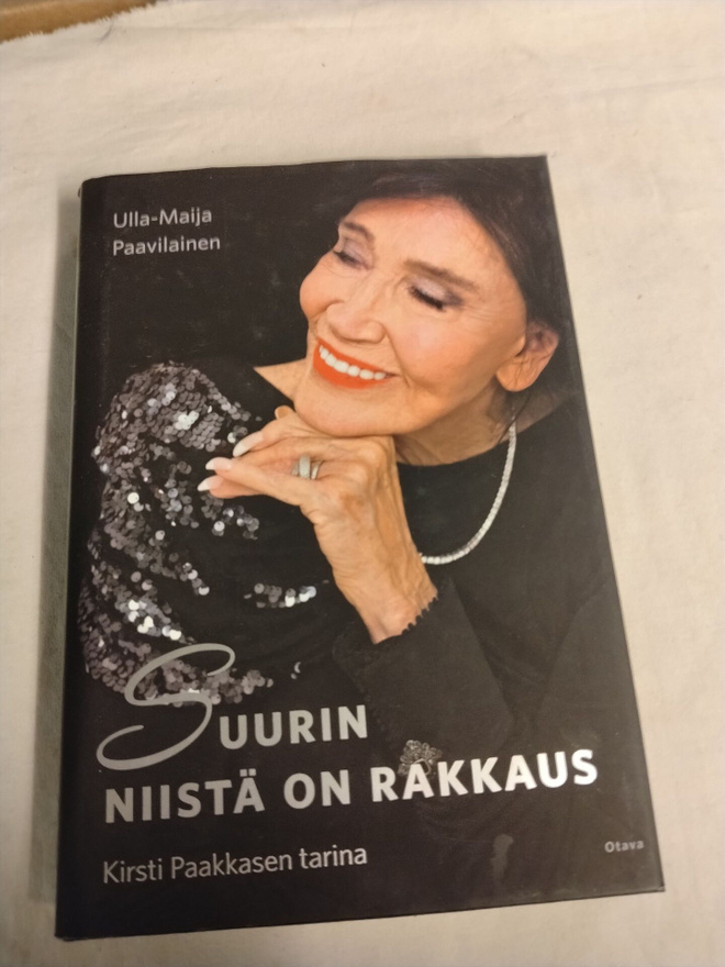 kirsti paakkanen suurin on rakkaus