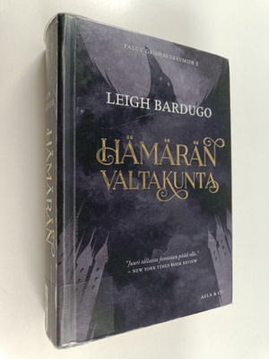 Leigh Bardugo : Hämärän valtakunta