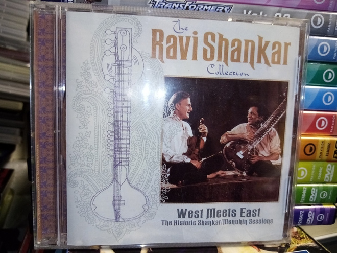 CD RAVI SHANKAR : WEST MEETS EAST ( SIS POSTIKULU )