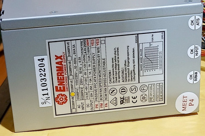 Vanhoja PC Virtalähteitä