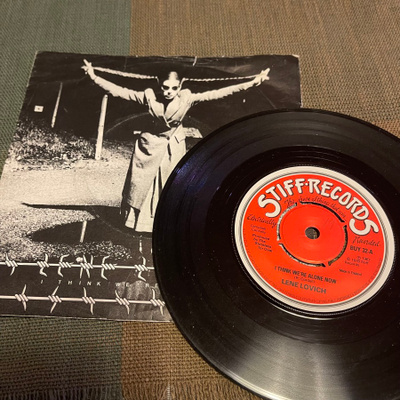LENE LOVICH: I Think We’re Alone…* Lucky Number * UK 1978