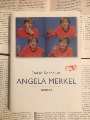 Stefan Kornelius - Angela Merkel (sid.)