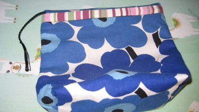 Pussukka Seinälle
