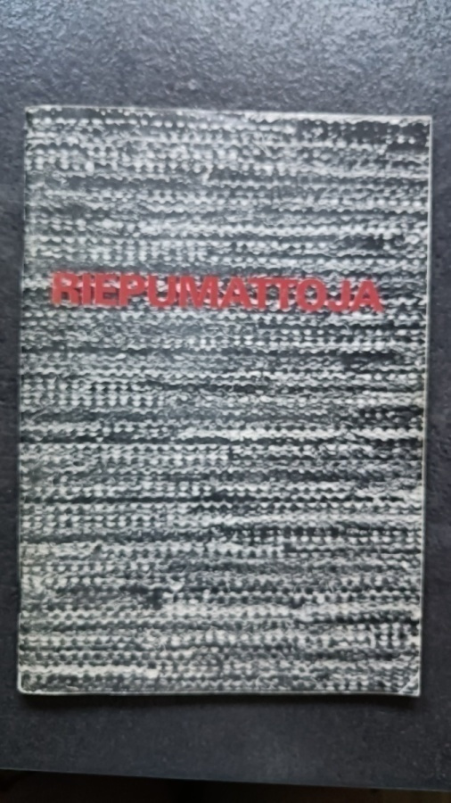 Riepumattoja kirja (Räsymatto)