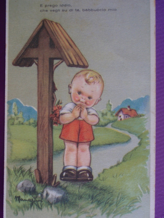 Mariapia poika ikonostaasin luona