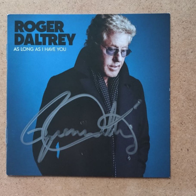 THE WHO, ROGER DALTREY - Nimikirjoitus CD-vihkon kannessa