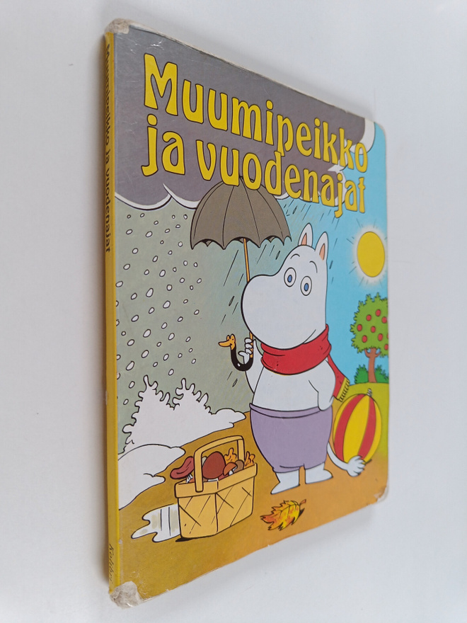 Heidi Bruhn : Muumipeikko ja vuodenajat