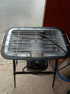 Sähkö grilli easy cooking käytety hyvin vähän