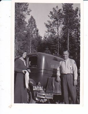 VANHA Valokuva UPEA Auto 1930-l 6 x 9 cm