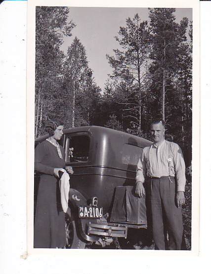 VANHA Valokuva UPEA Auto 1930-l 6 x 9 cm