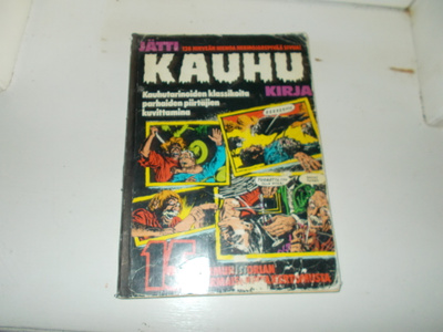 jätti kauhu- kirja