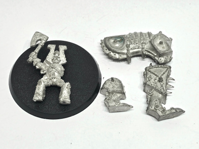WH40K - Chaos Juggernaut of Khorne osia [K93]