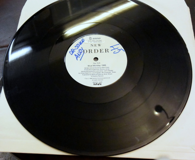 NewOrder – Blue Monday 1988 / Beach Buggy