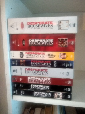 Desperate housewives dvd-boksit, koko sarja!