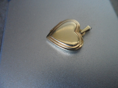 Medaljonki 2,8g Kulta 14K