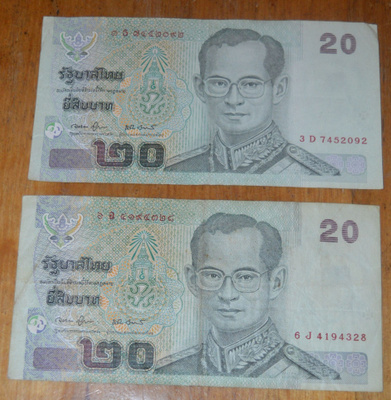 2kpl Thaimaan 20 bahtin seteleitä