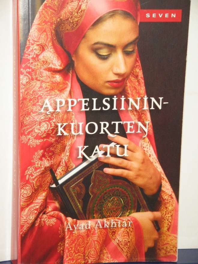 Ayad Akhtar : APPELSIINIKUORTEN KATU