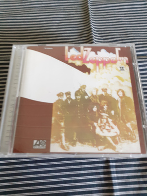 LED ZEPPELIN 2