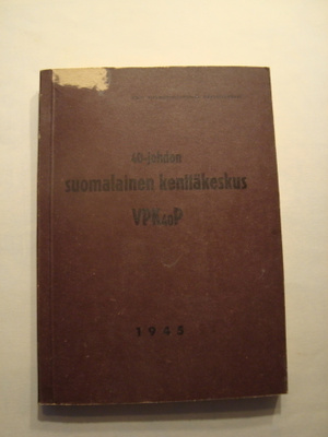40-johdon Kenttäkeskus -kirjanen