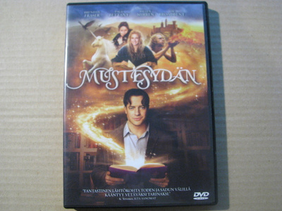 MUSTESYDÄN ( Brendan Fraser )