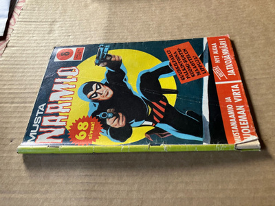 MUSTANAAMIO 8/1972