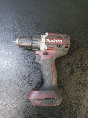 Makita DDF484 porakone
